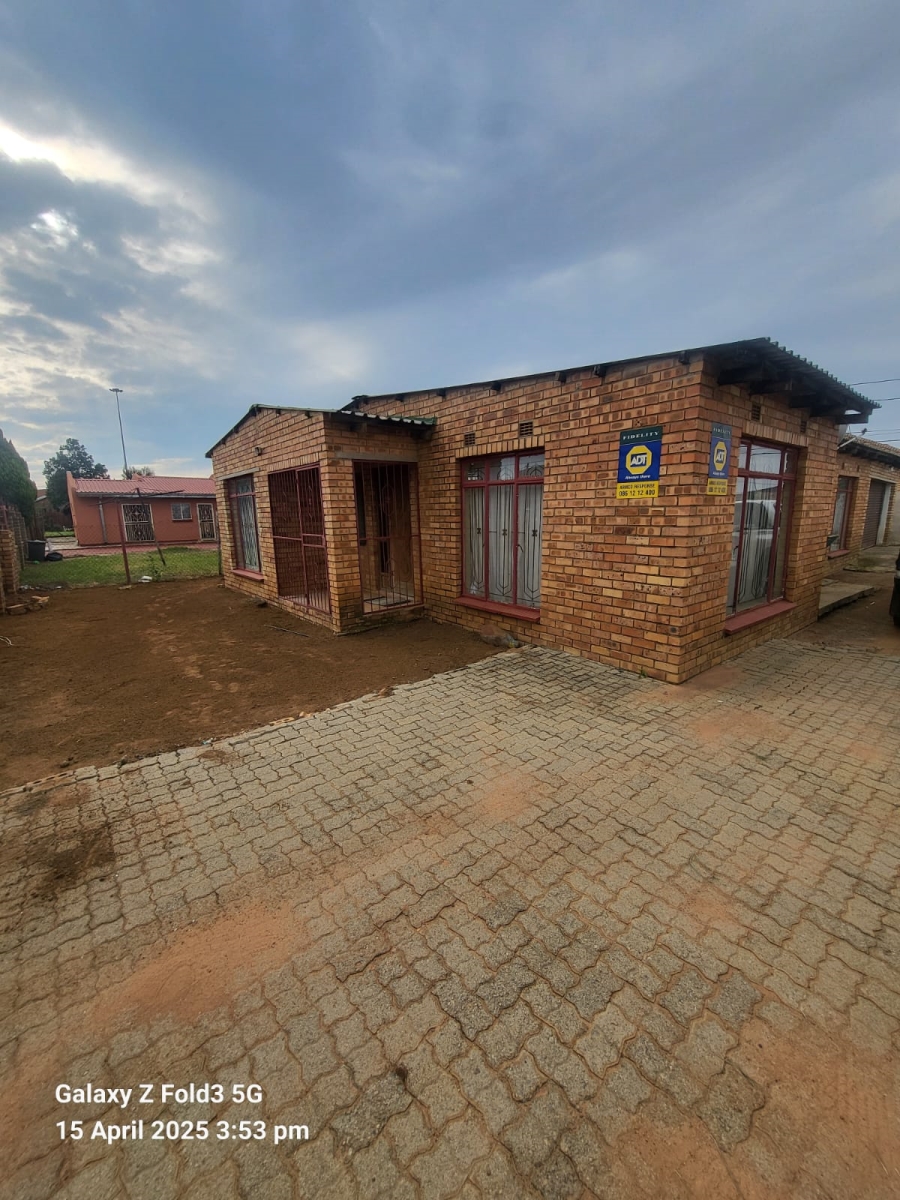 3 Bedroom Property for Sale in Kanana North West